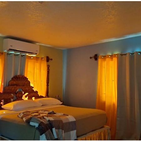 Hill View Vacational Rental 런어웨이베이 외부 사진