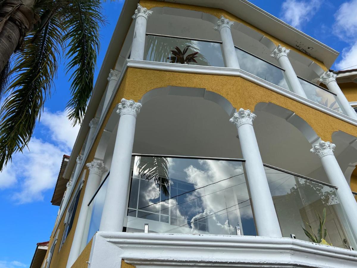Hill View Vacational Rental 런어웨이베이 외부 사진