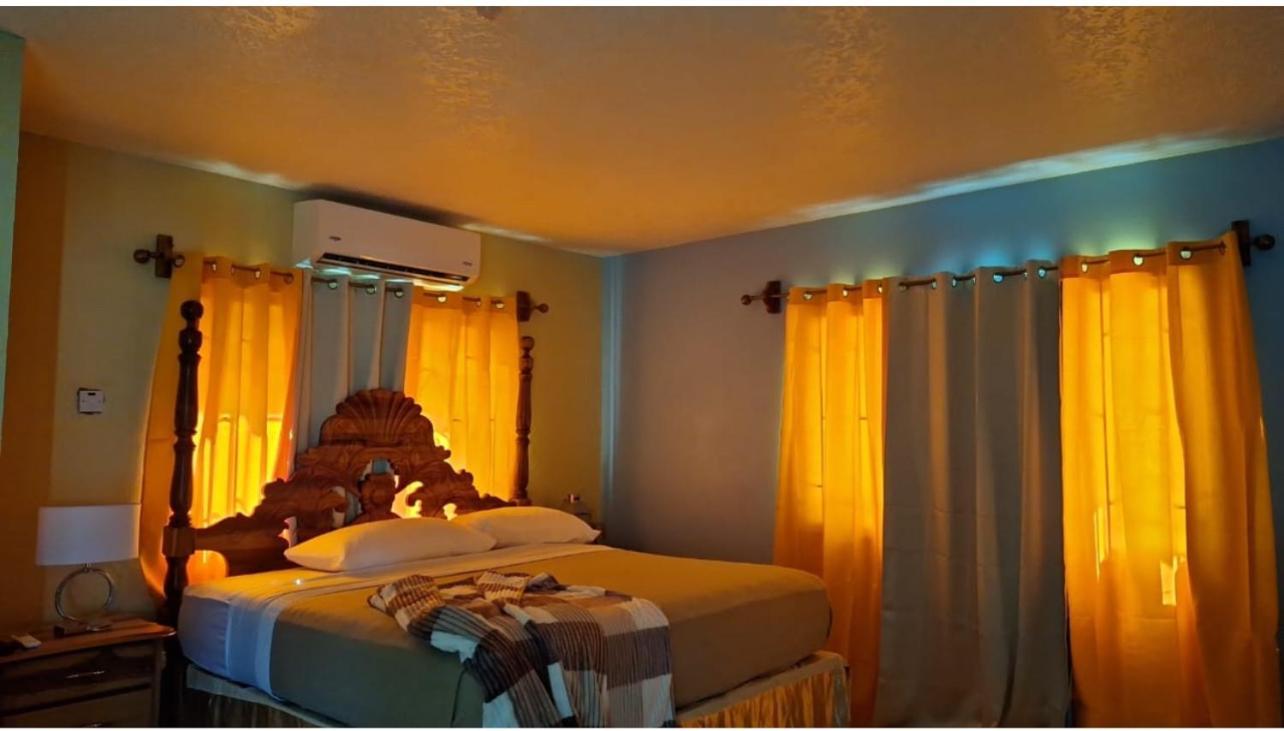 Hill View Vacational Rental 런어웨이베이 외부 사진